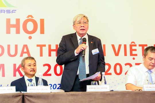 GS.TS Lâm Quang Thành được bầu làm Chủ tịch Liên đoàn Đua thuyền Việt Nam khóa III