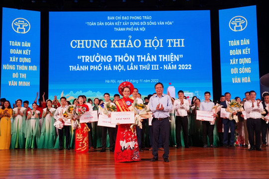Đại diện huyện Đông Anh giành giải Nhất Hội thi ''Trưởng thôn thân thiện'' thành phố Hà Nội