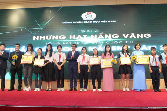 Hà Nội đoạt 2 giải Nhất trong cuộc thi “Thầy cô trong mắt em”