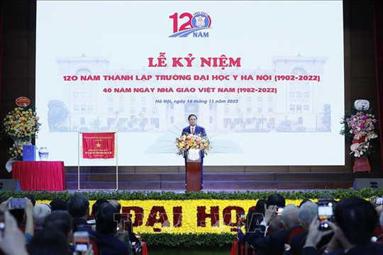 Thủ tướng Phạm Minh Chính: Trường Đại học Y Hà Nội sẽ mãi là biểu tượng đẹp trong chăm sóc và bảo vệ sức khỏe của nhân dân