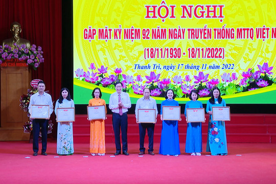 Huyện Thanh Trì: Gặp mặt kỷ niệm 92 năm Ngày thành lập Mặt trận Dân tộc thống nhất Việt Nam
