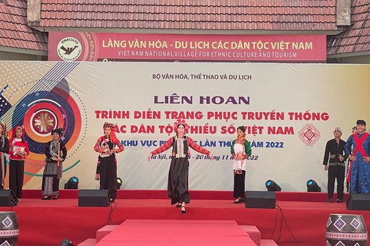 Gần 500 nghệ nhân, diễn viên quần chúng tham gia Liên hoan trang phục các dân tộc Việt Nam