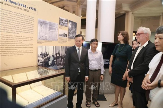 Khai mạc trưng bày ''Từ Nhà Bác cổ đến Bảo tàng Lịch sử quốc gia''