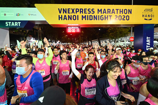 “VnExpress marathon Hanoi Midnight 2022” thúc đẩy nền kinh tế đêm tại Hà Nội