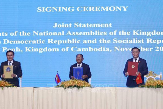 Việt Nam, Lào và Campuchia ký Tuyên bố chung lần đầu tiên thiết lập cơ chế Hội nghị cấp cao Quốc hội ba nước