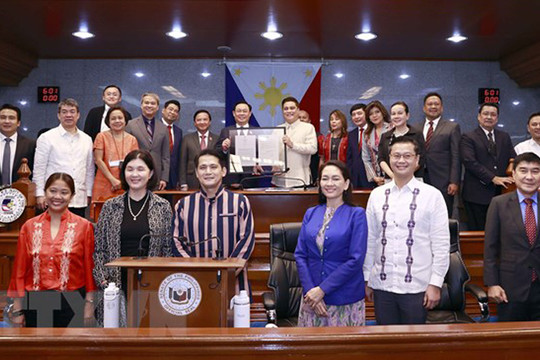 Thượng viện Philippines thông qua Nghị quyết tăng cường quan hệ nghị viện Philippines - Việt Nam