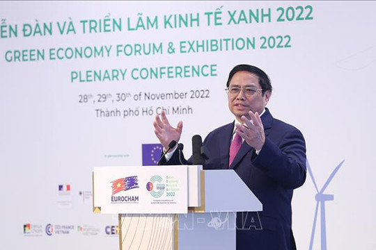Thủ tướng Phạm Minh Chính: Đầu tư vào Việt Nam không chỉ vì lợi ích kinh tế, mà còn vì phát triển con người