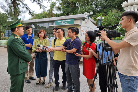 Hội Nhà báo thành phố Hà Nội thăm và làm việc với Bộ đội Biên phòng tỉnh Quảng Ninh