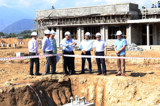 Tháo gỡ vướng mắc mặt bằng các dự án truyền tải điện tại tỉnh Yên Bái