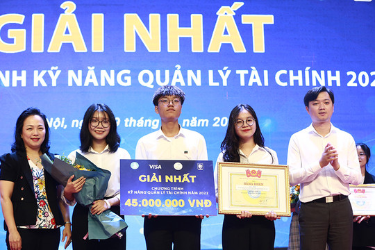 Sinh viên Đại học Kinh tế thành phố Hồ Chí Minh giành giải Nhất ''Kỹ năng quản lý tài chính''