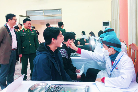Thanh Trì: 690 công dân tham gia khám tuyển nghĩa vụ quân sự năm 2023