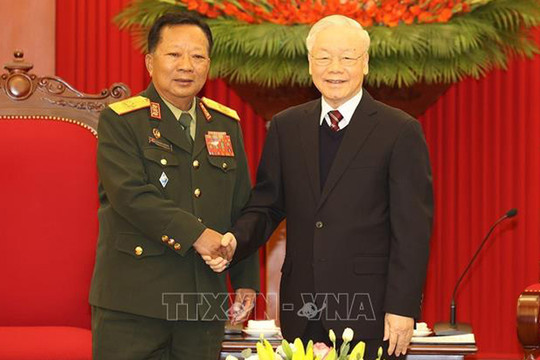 Tổng Bí thư Nguyễn Phú Trọng tiếp Phó Thủ tướng, Bộ trưởng Bộ Quốc phòng Lào