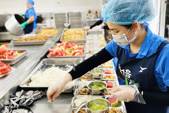 Huyện Thạch Thất bảo đảm an toàn bữa ăn bán trú trong trường học