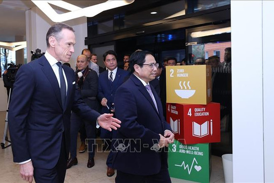 Thủ tướng Phạm Minh Chính thăm Sở Giao dịch chứng khoán Luxembourg