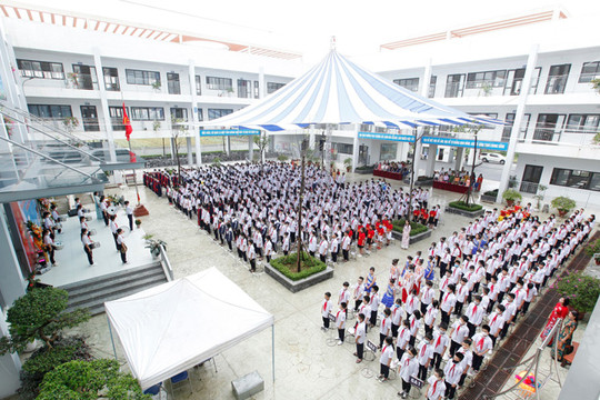 Hà Nội khen thưởng 39 giáo viên, học sinh, sinh viên người dân tộc thiểu số