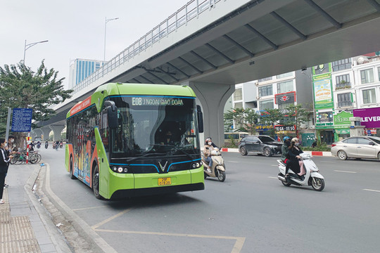 Đầu tư đổi mới xe buýt: Vì một Thủ đô xanh, thân thiện môi trường