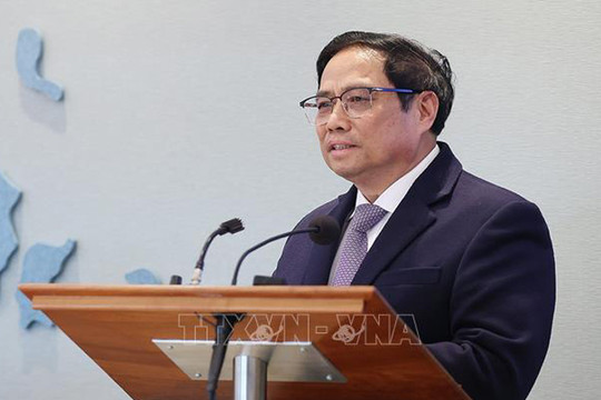Thủ tướng Phạm Minh Chính hội kiến Chủ tịch Thượng viện và Chủ tịch Hạ viện Hà Lan