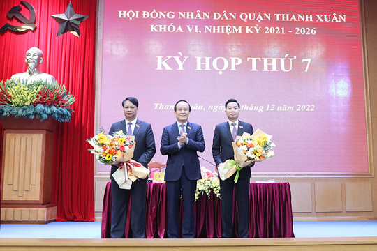 Đồng chí Nguyễn Minh Tiến được bầu giữ chức vụ Chủ tịch HĐND quận Thanh Xuân