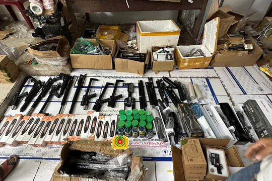 Đà Nẵng: Triệt phá ổ nhóm tàng trữ hàng chục súng săn, hàng trăm viên đạn