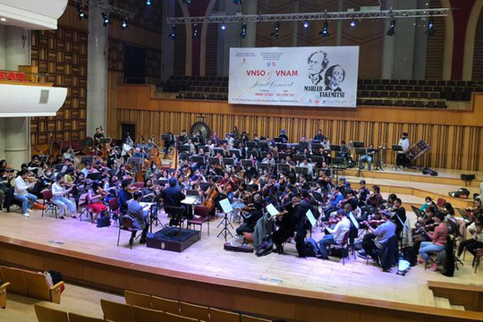Hai dàn nhạc giao hưởng lớn của Việt Nam cùng trình diễn