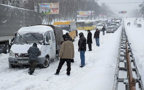 Giao thông công cộng tại Bỉ bị ngưng trệ vì băng tuyết