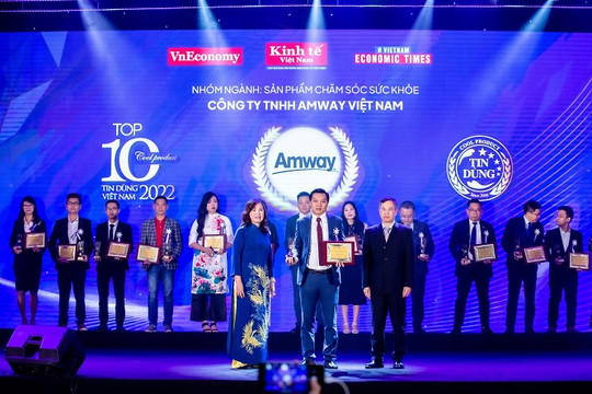 Nutrilite nhận giải thưởng ''Top 10 tin dùng Việt Nam 2022 ngành sản phẩm chăm sóc sức khỏe''
