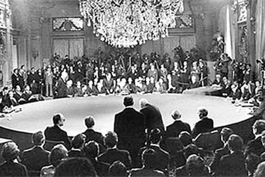 Ngày 29-12-1972: Mỹ đề nghị tiếp tục đàm phán, ký kết Hiệp định Paris