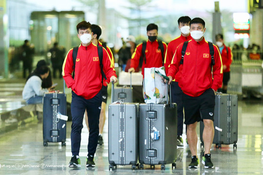 Đội tuyển Việt Nam về Hà Nội, chuẩn bị tiếp đón Myanmar