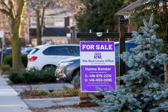Canada ban hành lệnh cấm hầu hết người nước ngoài mua nhà