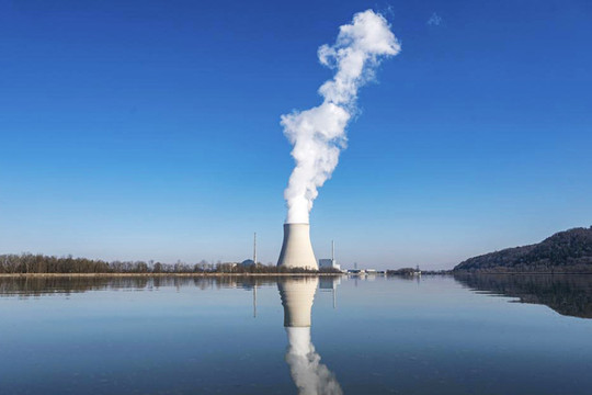 Đề xuất xem xét tuổi thọ của các nhà máy hạt nhân tại Đức: Tiếp tục dấy lên bất đồng