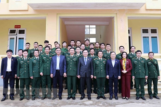 Chủ tịch Quốc hội Vương Đình Huệ: Phát huy những mô hình hoạt động hiệu quả của Bộ đội Biên phòng