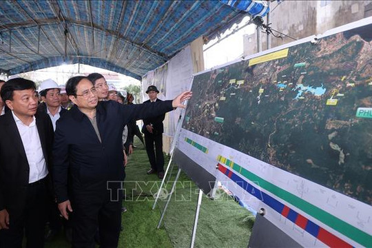 Thủ tướng Phạm Minh Chính khảo sát một số công trình dự án trọng điểm tại Phú Yên