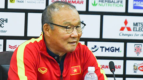 Huấn luyện viên Park Hang-seo: ''Huấn luyện viên Indonesia cần chứng minh bằng kết quả trên sân''