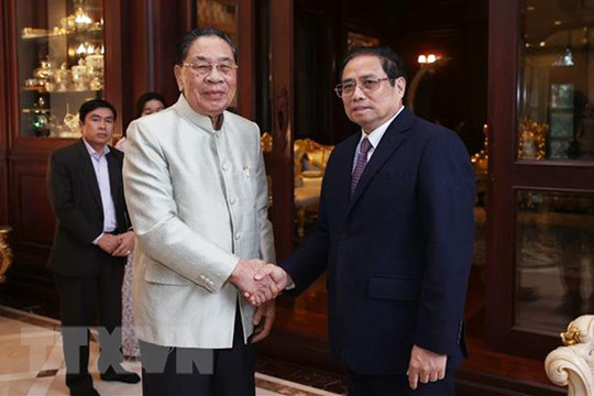Thủ tướng Phạm Minh Chính thăm các đồng chí nguyên lãnh đạo cấp cao Lào