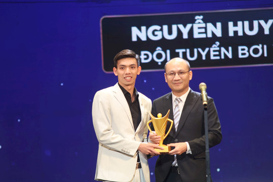 Nguyễn Huy Hoàng, Nguyễn Thị Oanh giành giải thưởng cao nhất tại Gala Cúp Chiến thắng 2022
