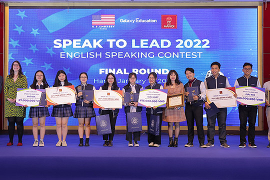Trường THPT chuyên Phan Bội Châu giành giải Nhất cuộc thi tiếng Anh ''Speak to Lead''