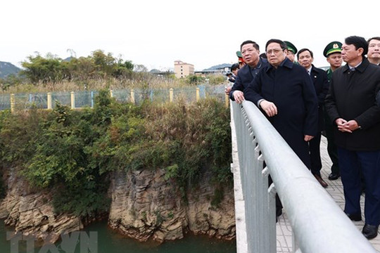Thủ tướng Phạm Minh Chính khảo sát các dự án hạ tầng tại tỉnh Cao Bằng