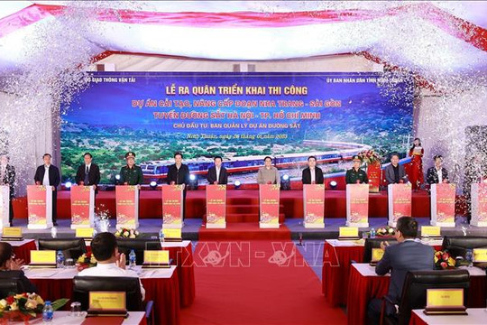 Thủ tướng Phạm Minh Chính dự Lễ ra quân dự án nâng cấp tuyến đường sắt Nha Trang - Sài Gòn