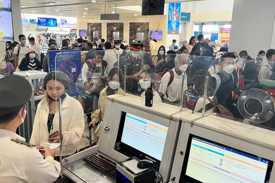 Khoảng 86.000 lượt khách qua sân bay Nội Bài trong ngày mùng 6 tháng Giêng