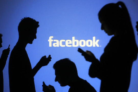 Facebook lần đầu chạm mốc 2 tỷ người dùng hằng ngày