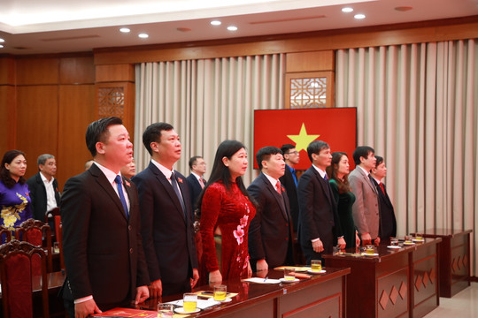 Xây dựng Đảng bộ cơ quan Ủy ban Mặt trận Tổ quốc Việt Nam thành phố ngày càng vững mạnh
