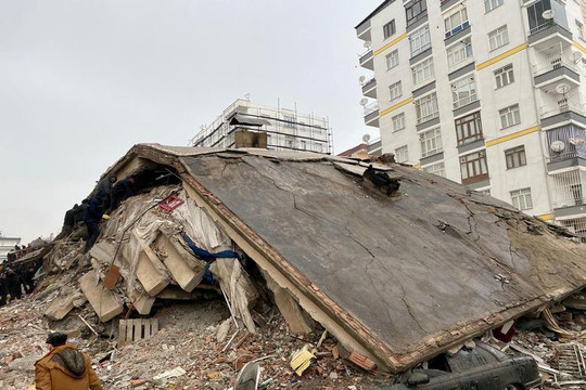 Thổ Nhĩ Kỳ và Syria: Động đất 7,9 độ richter, hơn 500 người thiệt mạng