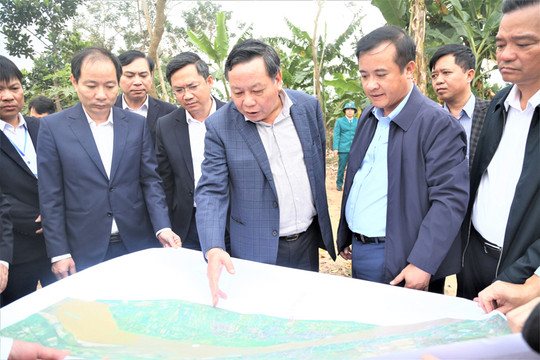 Phát huy tiềm năng, thúc đẩy phát triển kinh tế - xã hội xã đảo Minh Châu (huyện Ba Vì)