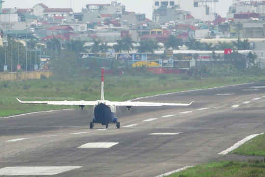 Nghiên cứu chuyển đổi sân bay Gia Lâm thành cảng hàng không dùng chung dân dụng và quân sự