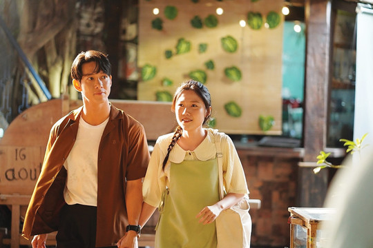 Phim Việt về đề tài hàn gắn tình cảm gia đình: Chất lượng nghệ thuật có tương xứng với doanh thu