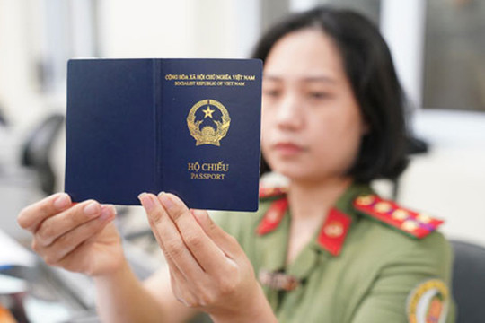 Lấy ý kiến vào dự án luật sửa đổi, bổ sung một số điều của Luật Xuất cảnh, nhập cảnh của công dân Việt Nam