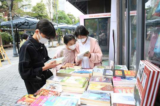 Xây dựng thêm các phố sách, đường sách: Tạo đột phá cho văn hóa đọc
