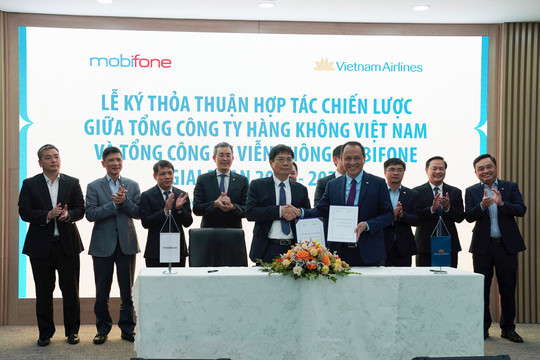 Vietnam Airlines và MobiFone hợp tác chiến lược đẩy mạnh chuyển đổi số