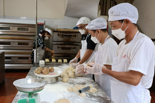 Người Nội Am giữ hương vị truyền thống của bánh Hà thành