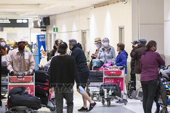 Nhiều sân bay ở Canada đồng loạt nâng phí dịch vụ